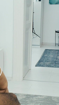 Macar genç erkek avcısı orta yaşlı seksi kadın arwen ırklararası ağıza boşalma sakso