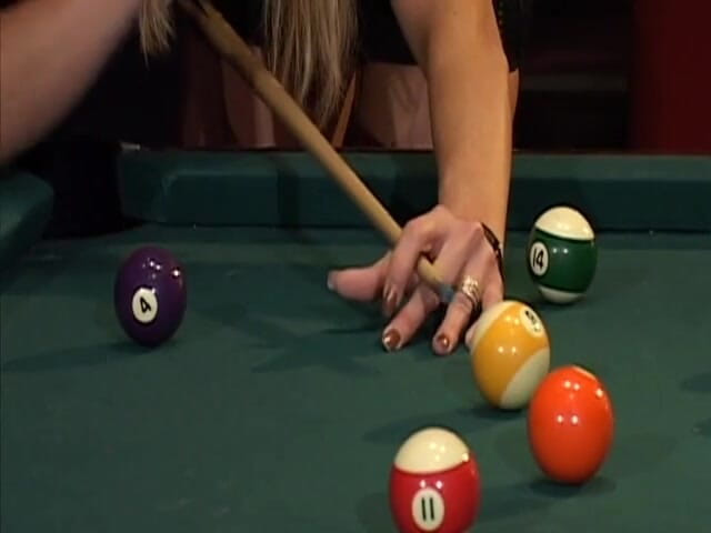 Cumming Soon: Awek blonde dan si rambut coklat panas mengongkek jantan di...