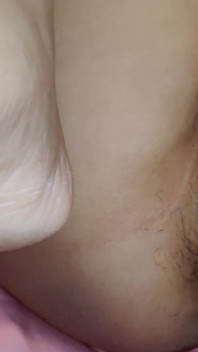 This Is What Happens When You Ask Your Husband to Help You Remove the Hair Around the Pussy