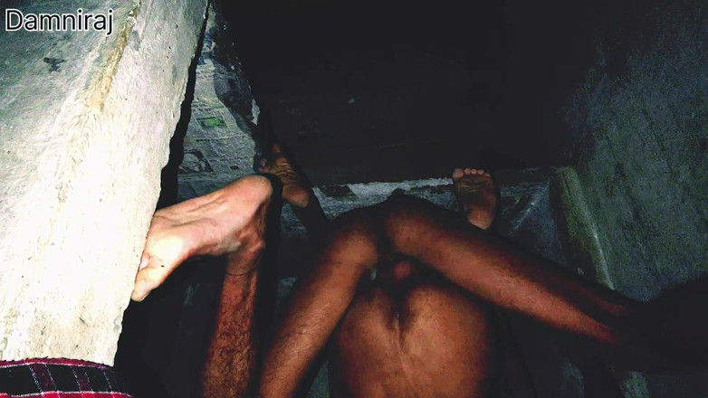 Damniraj: Il mio vecchio amico si è strofinato il cazzo nel latte...