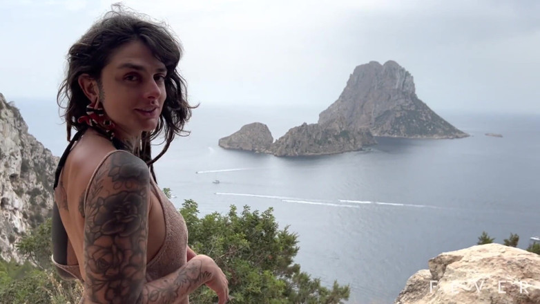 Fever Films: Stropit Și Ejaculare În Gură În Ibiza