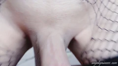 Princesse Angel : suceuse de bites en POV