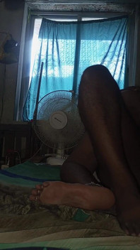 Làm tình trọn vẹn trong video phòng của dì với âm thanh tiếng Hin-di