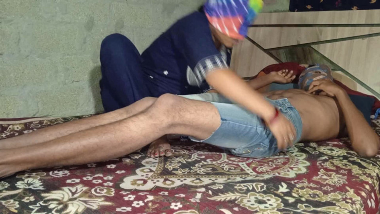 Amrita for you: 继妹性爱视频印度德西女孩