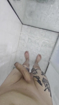 Kamar mandi yang sangat panas