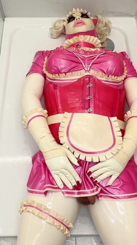 Golden Shower for My Rubber Sissy