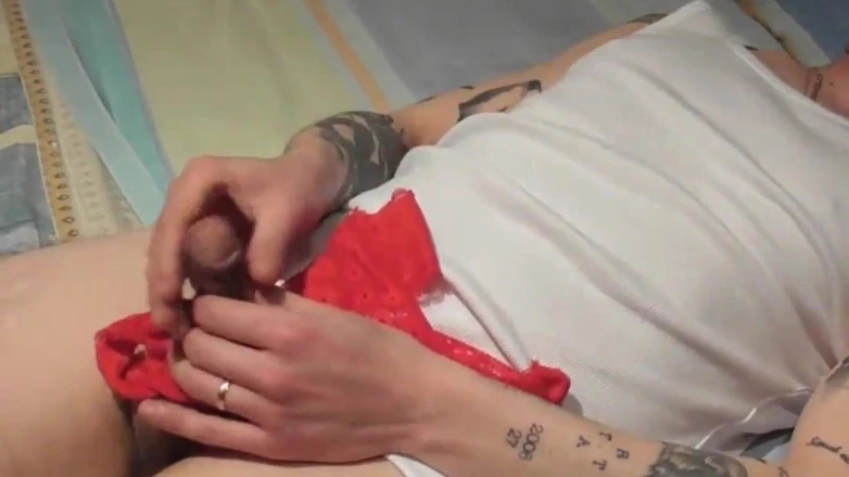 Purplemoon9: Você me pegou com sua meia-irmã, termine o trabalho.