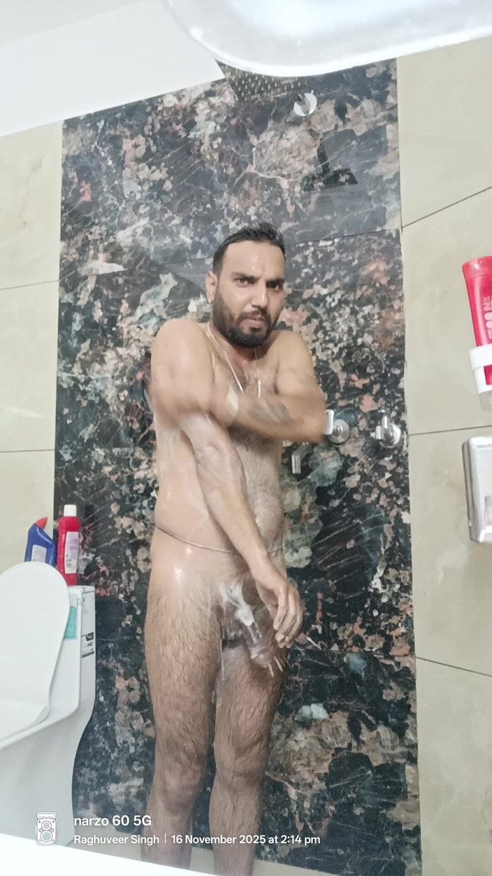 Rajasthani-old-lover: Prendre une douche