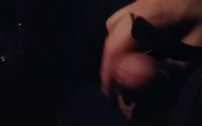 Guivideos: Wank in the Car