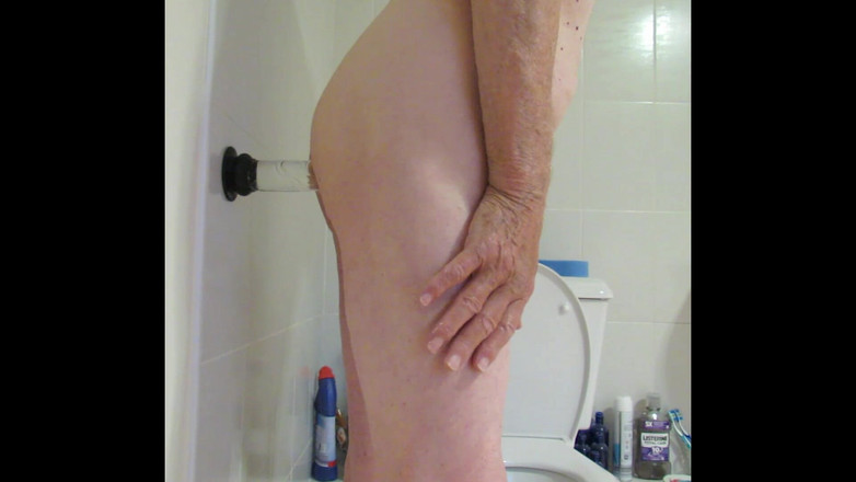 bigears: Jízda na 9 palcové skleněné péro zblízka pohled z boku