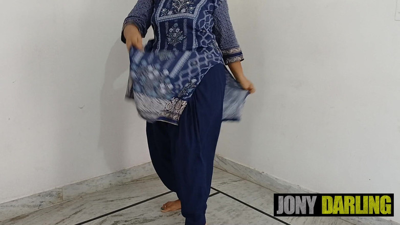 Jony Darling: Indisk gasti naken mujra på punjabi song