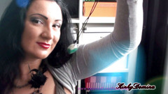 KinkyDomina: Lasă-mă să te farmec și să te supun
