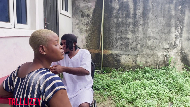 Tall_lizzy23: Bác sĩ quack và vũ nữ thoát y đụ nóng bỏng