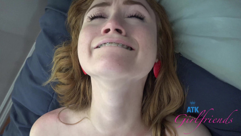 ATK Fans (Girlfriends): Scarlet wil je pik roken en je kijkt graag naar...