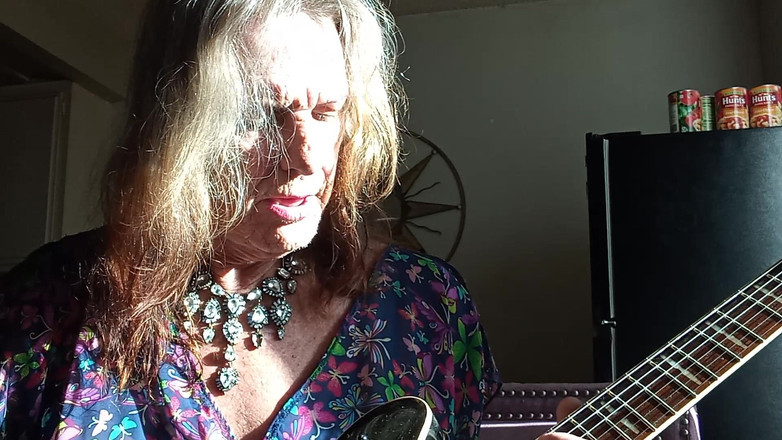 Lizzy Yum: Lizzy Yum Sfw Sd Srpen 2025 Dilating # 83 (love Bus Lords of Acid)