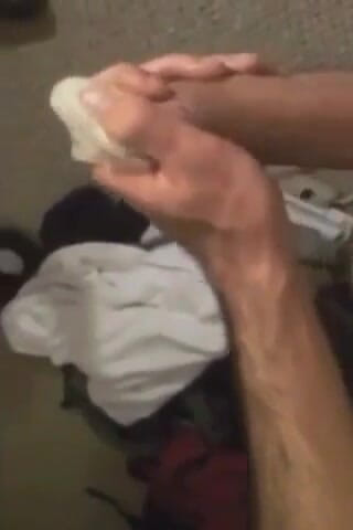 Horny gay: Лучшая дрочка с кримпаем с презервативом, наблюдаю, как мой большой хуй нуждается в любой дырке