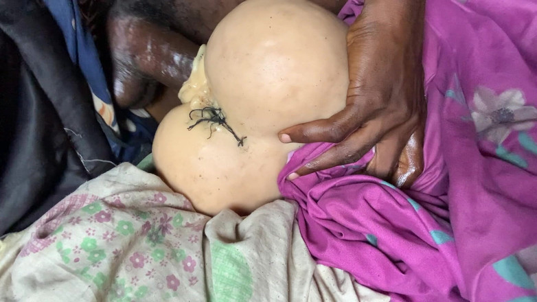 Bangcum8: Nuovo aggiornamento del culo grosso rotondo scopato da un uomo...