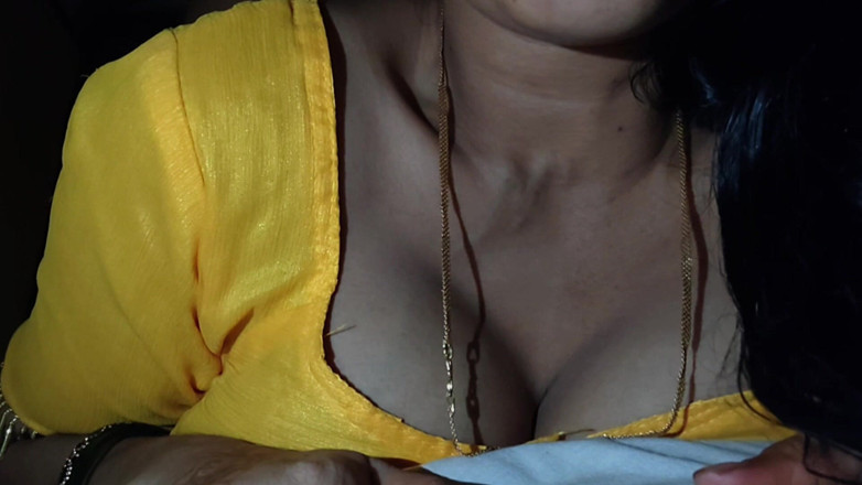 Hotpooja86900: Bhabhi follada en la noche por hermanastro