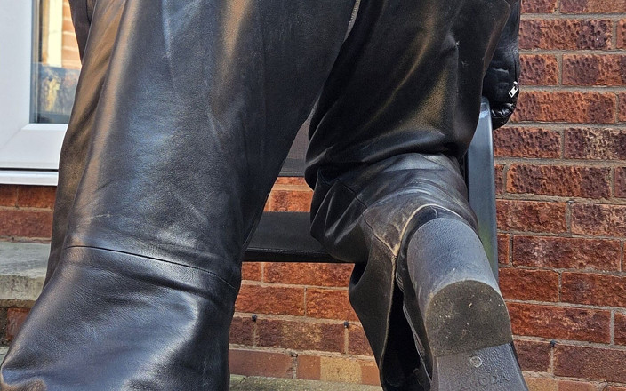 Leatherman63: Gimp de couro