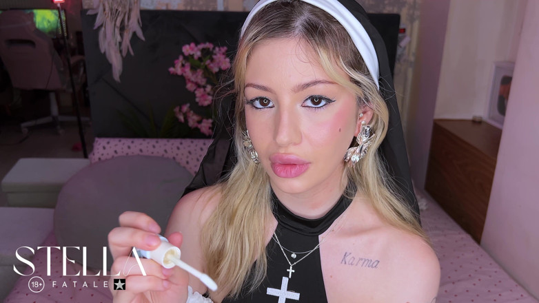 Stellafatale: Lábios brilhantes provocam baba sobre meus lábios brilhantes e molhados