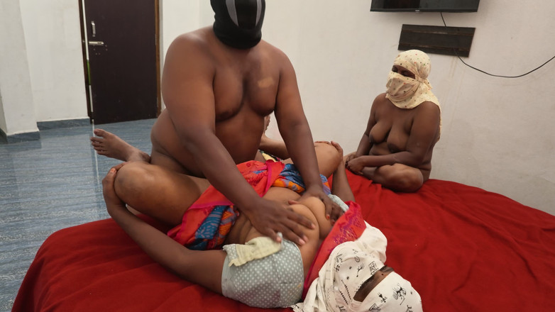 Tamilmalkova2: Diretor do albergue rigoroso