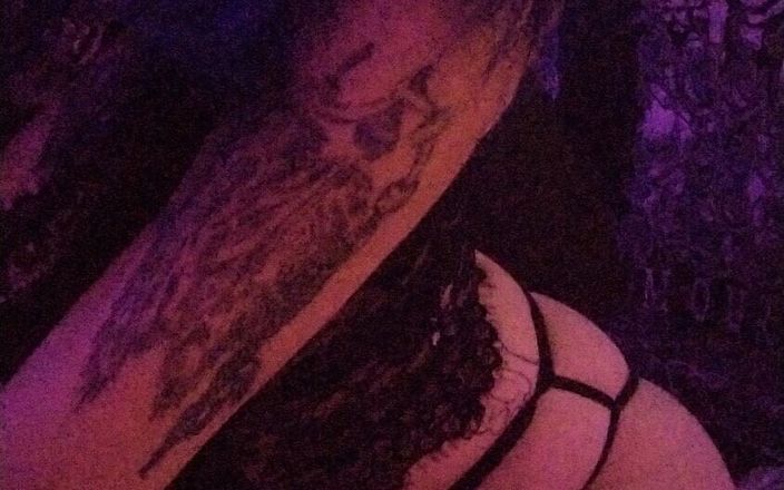 RenegadeVixxxen: Gode Sesh avec fin heureuse