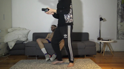RAW PORN SPY CAM: Videoclip cu Jess futută fără prezervativ de Miroslaw