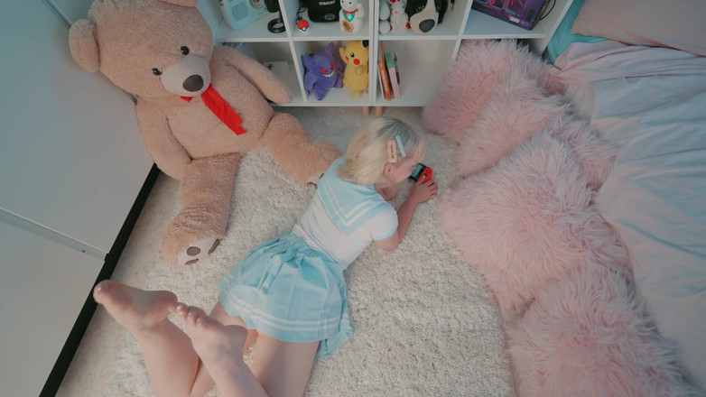 Jolie Lyon: Deine kleine stieftochter ist mit sperma durchnässt