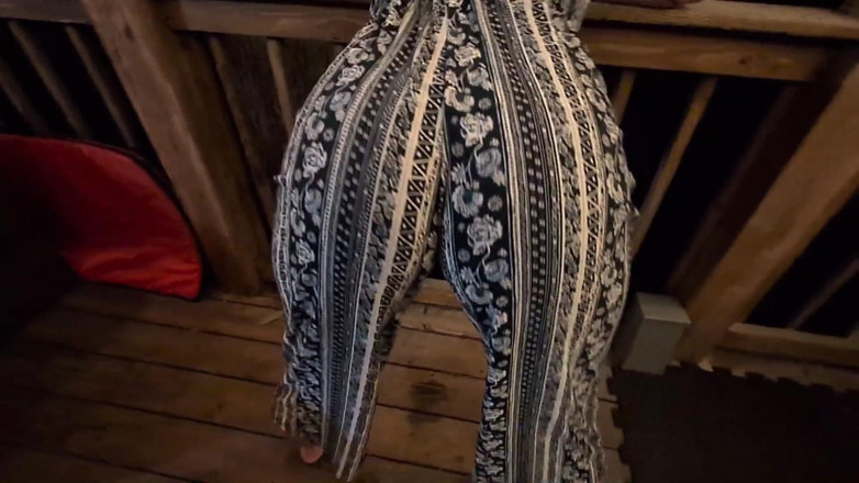 Mimiandevan: Bouncing Cute Ass on Him