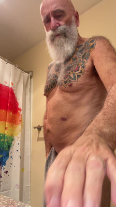 feedmedick: Freshly Showered