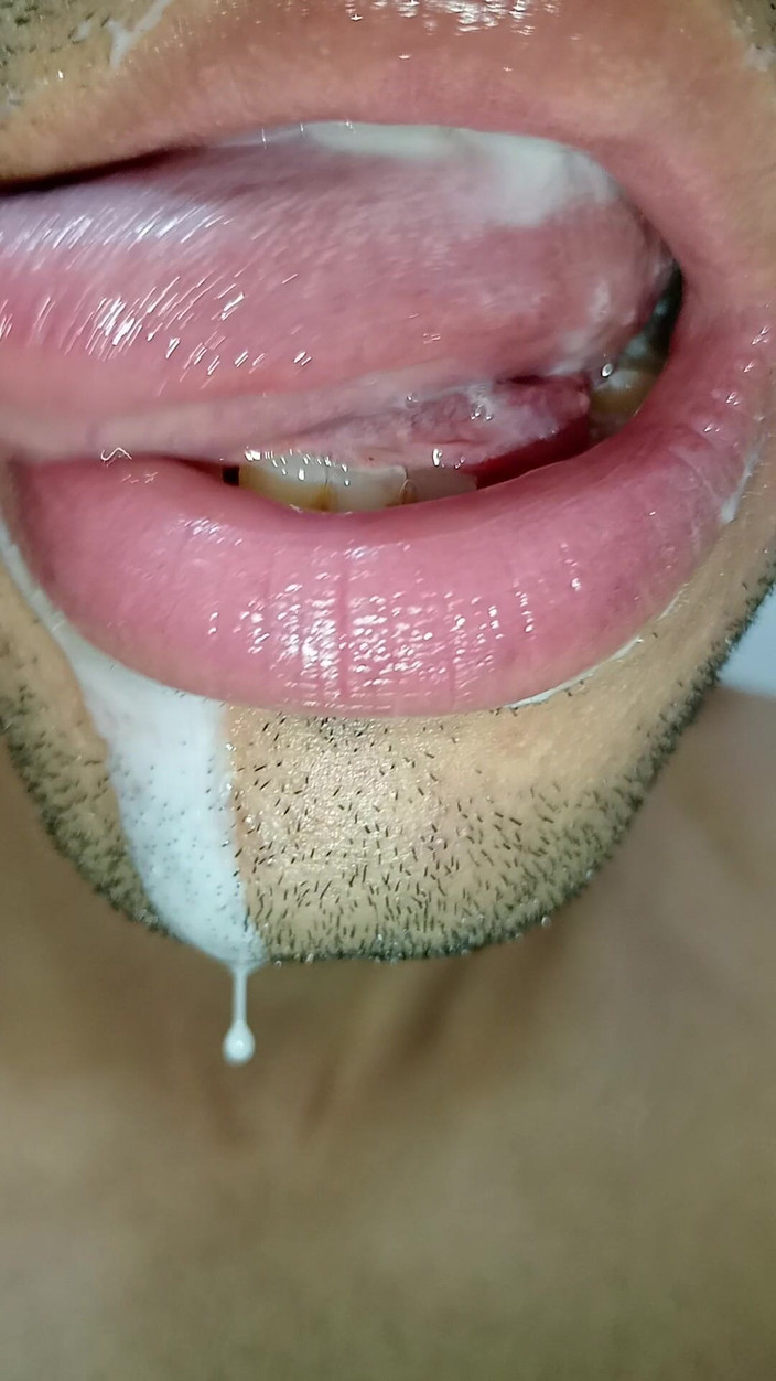 Rey rey: Ich liebe sperma in meinen mund, die zunge, lange zunge,...