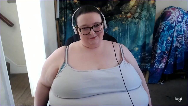 SSBBWLadyBrads: Più ciambella per favore al capo