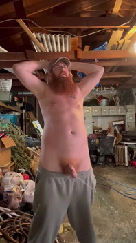 Redneck Needs to Piss!