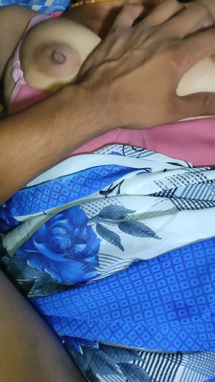 Gini272: Sexy indická přítelkyně v sárí, sprosté mluvení