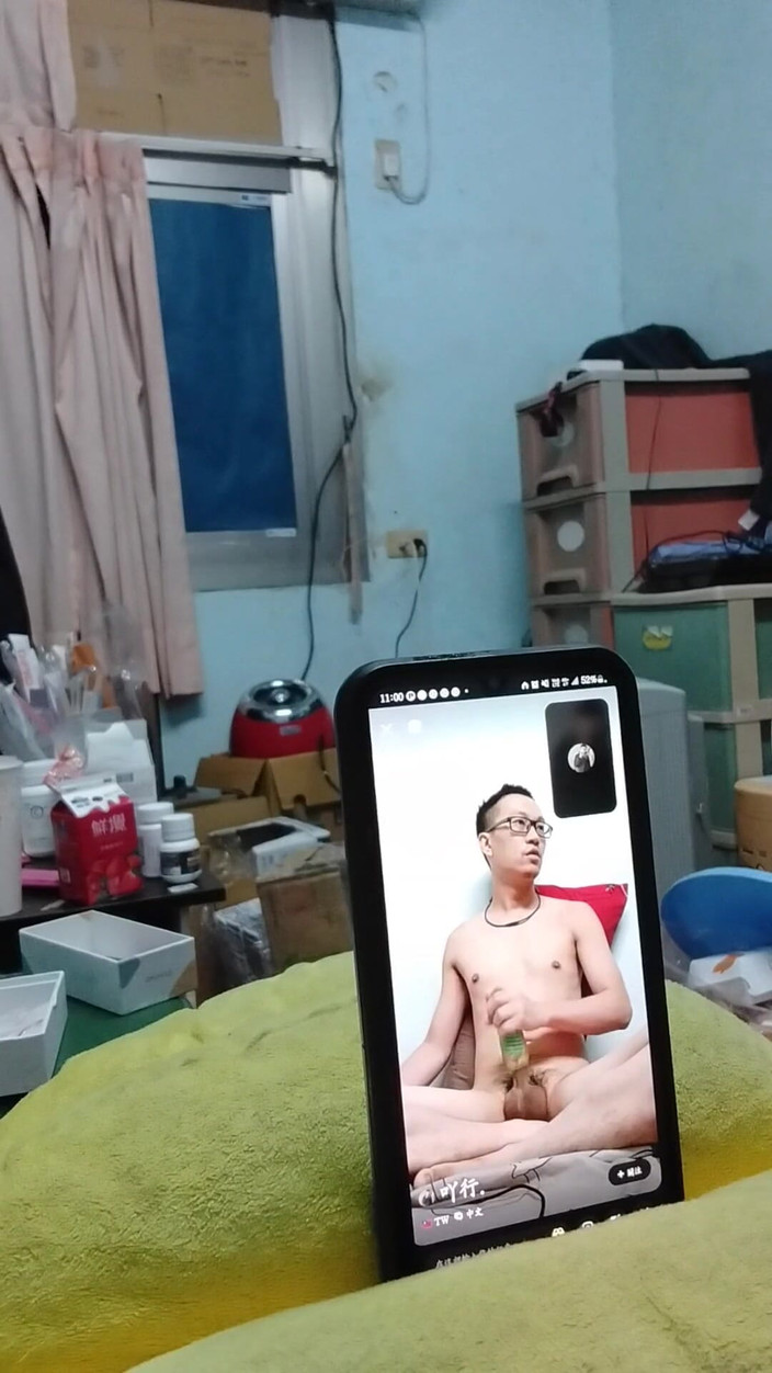 Gaysian fun: Vídeos aleatórios mostrados a estranhos