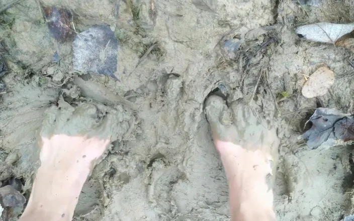 Idmir Sugary: Stepping in Mud Barefoot - Dirty Feet and Jerk off and...