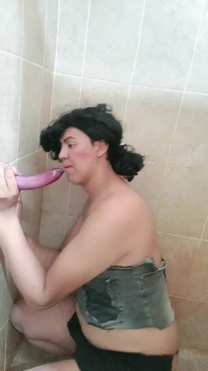 Elpalomo_mx99: Je veux que tu me donnes ta bite dans ma...