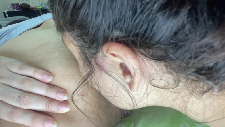 zoemelissa: Menghisap lubang sempit Zoe yang lazat