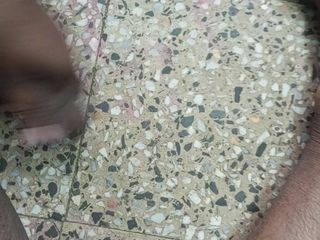 Indoor ally: Тітонька телугу з великими цицьками купається з анальним сексом