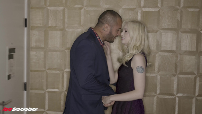 HotwifeXXX: Cheating Lexi Lore Has No Time to Think About It