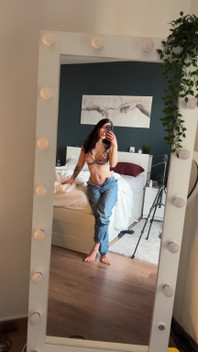 Do you want to take my jeans off?