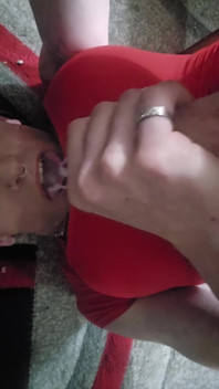 I Need Cummies in My Tummy