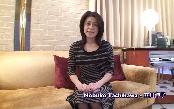 Japan Lust: Nobuko-san gosta de receber uma gozada interna