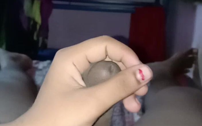 Mbbi: शौकिया भारतीय आदमी हस्तमैथुन कर रहा है