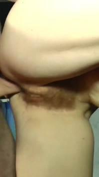 Rothaarige unrasierte junge süße freundin