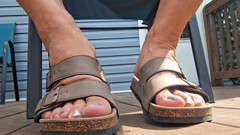 Midsouth Foot Fetish: 炫耀我的Birkenstocks和彩绘脚趾