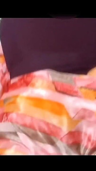 Quente cunhada indiana em saree fodendo em estilo cachorrinho e gozada interna