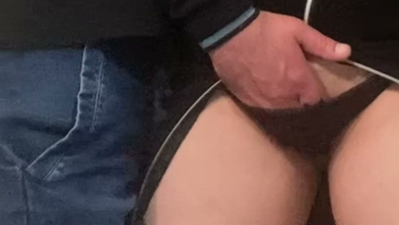 Niki studio: Es war ein zufälliger fremder in der u-bahn, der meine...