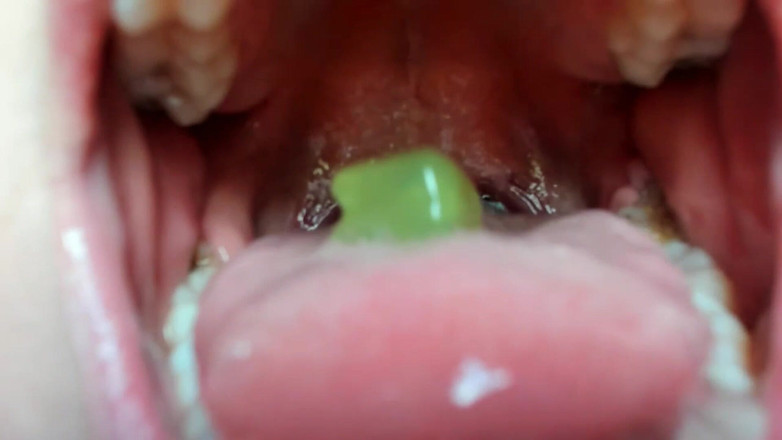 Julie_Bliss: Джулі Блісс - Велетень