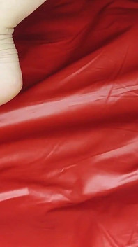 Pavoučí žena s vysoce klenutými chodidly miluje footjob
